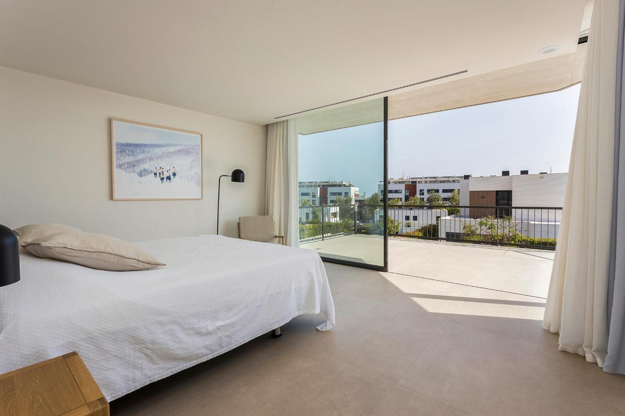 Al Fresco Center And 10 Minutes Walk From Amaizing Design New And New Urbanization Villa Sitges